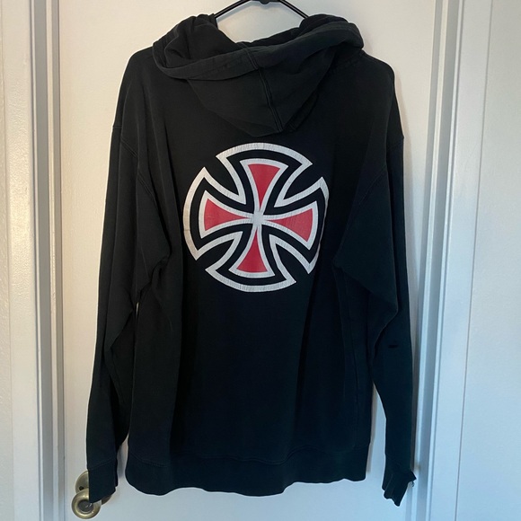 MENS INDEPENDENT HOODIE - Picture 2 of 6